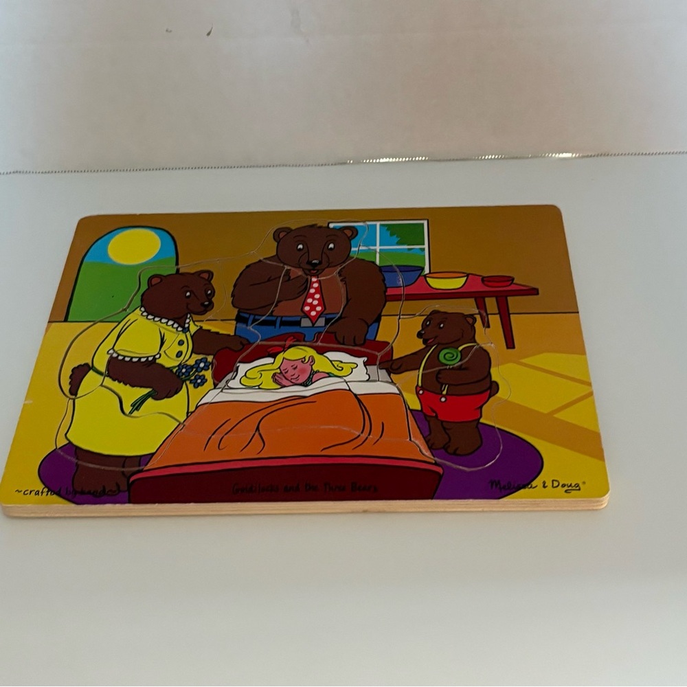 Goldilocks and the Three bears puzzle: Melissa and Doug